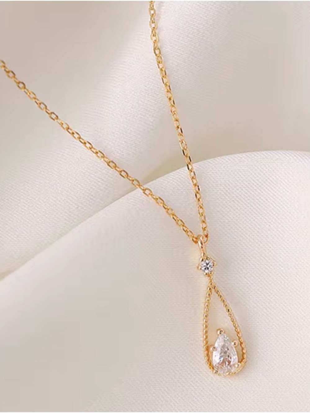 18 k Gold Plated Teardrop Zirconia Pendant Necklace - Women's Jewelry